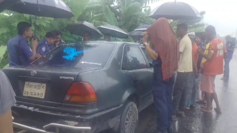 প্রাইভেটকার আটকে নগদের ৫৫ লাখ টাকা ছিনতাইয়ের অভিযোগ