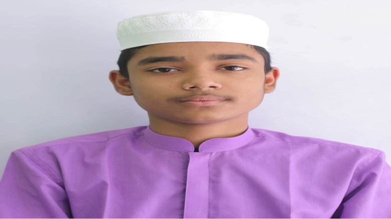 বেনাপোলে মাদ্রাসা পড়ুয়া ছেলের সন্ধান চান অসহায় পিতা