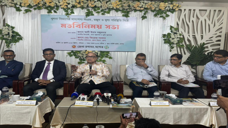 খাদ্য বান্ধব কর্মসূচি শুরু হলে চালের দাম নিয়ন্ত্রণে আসবে : যশোরে খাদ্য উপদেষ্টা
