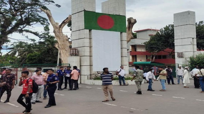দীর্ঘ ১১ মাস ধরে বন্ধ” বেনাপোল-পেট্রাপোল স্থলবন্দরের মাসিক বাণিজ্য বৈঠক, বাড়ছে সংকট
