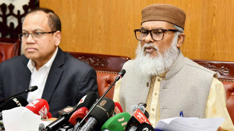 বেঁচে যাওয়া টাকা ফেরত পাবেন ৪৯৭৮ হাজি : ধর্ম উপদেষ্টা