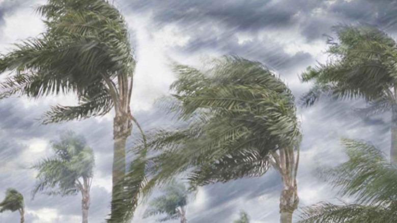 আজ ৭ অঞ্চলে ঝড়-বৃষ্টির পূর্বাভাস, নদীবন্দরে ১ নম্বর সতর্কতা