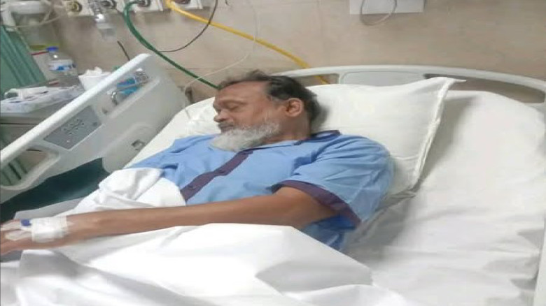 অধ্যাপক গোলাম রসুলের হার্টে রিং স্থাপন: সুস্থতার জন্য দোয়া কামনা