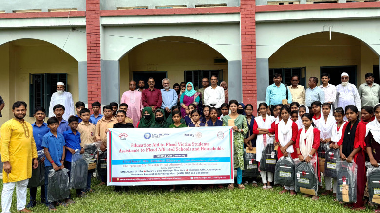 কেশবপুরে বন্যা ক্ষতিগ্রস্তদের মাঝে প্রায় ১০ লাখ টাকার সহায়তা বিতরণ করলো 'ভাব'
