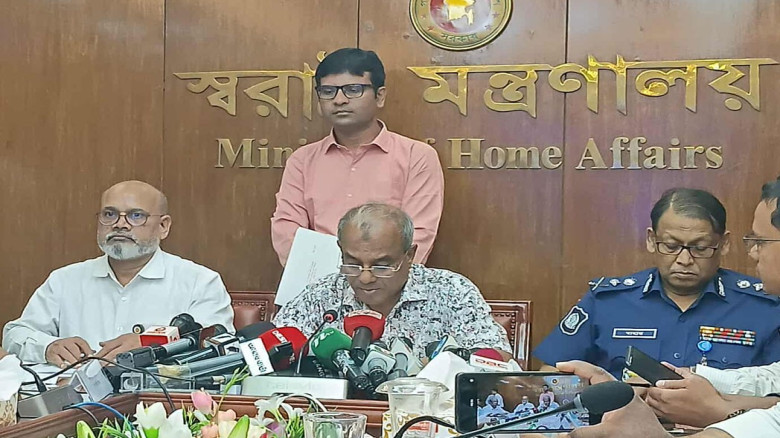 দুর্গাপূজা উপলক্ষ্যে ২৪ সেপ্টেম্বর থেকে মাঠে থাকবে আইনশৃঙ্খলা বাহিনী