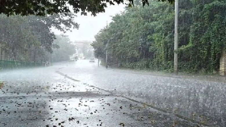 সারাদেশে বজ্রসহ বৃষ্টির আভাস