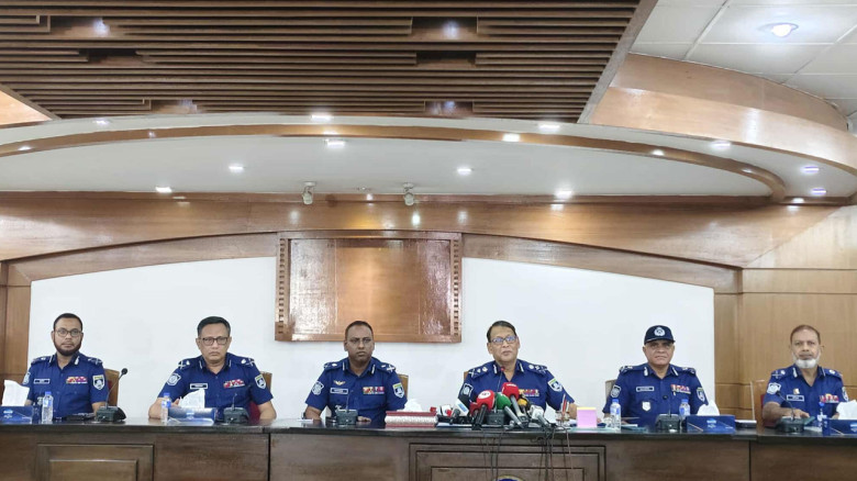 পলাতক ফ্যাসিস্ট শক্তির মোকাবিলাই প্রধান চ্যালেঞ্জ, কঠোর হচ্ছে পুলিশ: আইজিপি