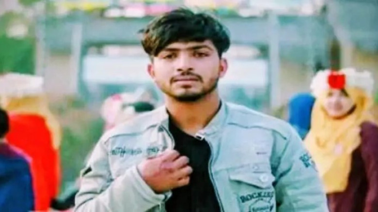 নিখোঁজের ৪ দিন পর ভ্যানচালকের অর্ধগলিত মরদেহ উদ্ধার