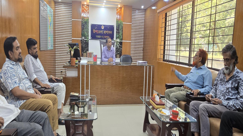 সাংবাদিকদের সঙ্গে অভয়নগরের নবাগত ইউএনও’র মতবিমিয়