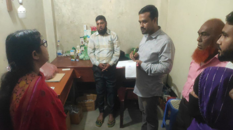 যশোরের চৌগাছায় ভ্রাম্যমাণ আদালতে ভূয়া ডাক্তারের ২০ হাজার টাকা জরিমানা