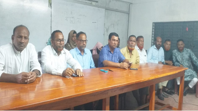 বাঘারপাড়ায় জনমত সৃষ্টিতে রায়পুর ও দরাজহাটে বিএনপির উঠান বৈঠক