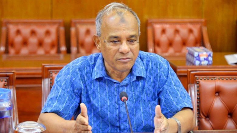 নিরাপত্তা প্রশ্নে দ্বিধা নেই: দেশে ফিরতে তারেক রহমানের কোনো শঙ্কা নেই – স্বরাষ্ট্র উপদেষ্টা