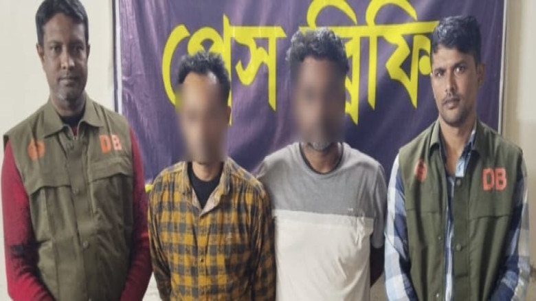 যশোরে ডিবি পুলিশের অভিযানে ইয়াবা সহ দুজন গ্রেফতার