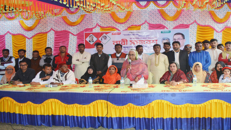 বিদেশীদের স্বার্থকে প্রাধান্য দেয়া আর কাউকে রাষ্ট্...