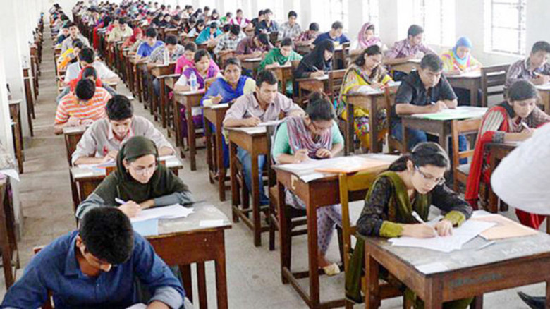 সম্পন্ন হলো মেডিকেল ভর্তি পরীক্ষা; আবেদনকারী ১.২২ লাখ, আসন ১৩ হাজার