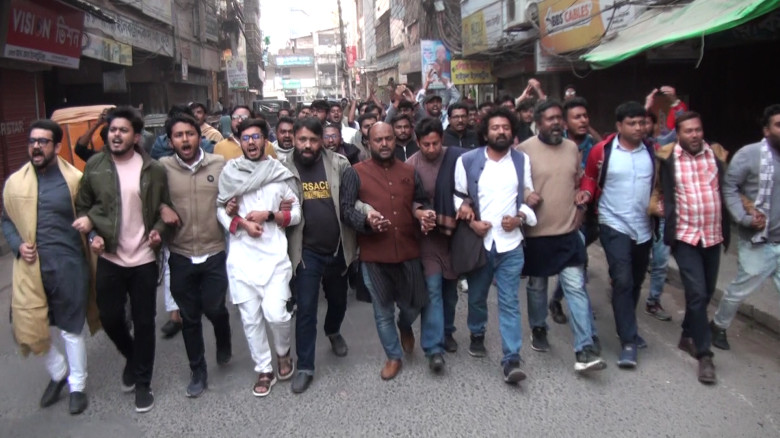 ওসমান হাদির উপর গুলির ঘটনায় যশোরে বিক্ষোভ মিছিল...