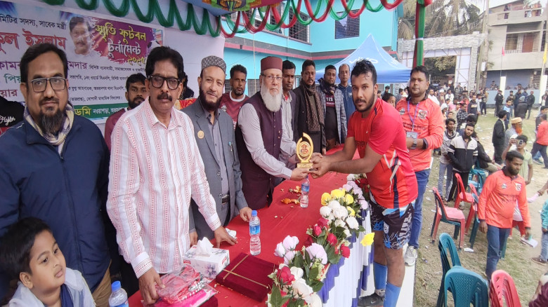 তরিকুল ইসলাম স্মৃতি ফুটবল টুর্নামেন্ট মনিরামপুরকে হারিয়ে নড়াইলের জয়