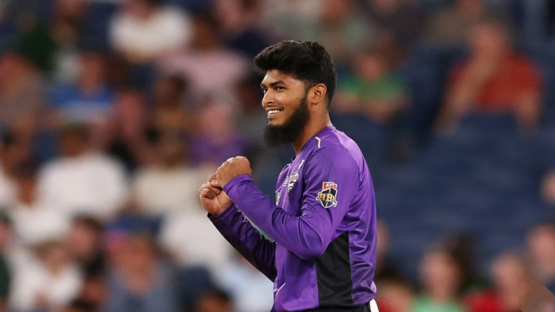 রিশাদের কিপটে বোলিং, মেলবোর্নকে উড়িয়ে দিল হোবার্ট