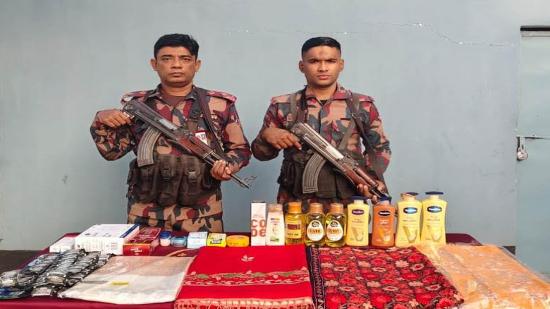 বেনাপোলে বিজিবির অভিযানে প্রায় দেড় চোরাচালান পণ্য জব্দ