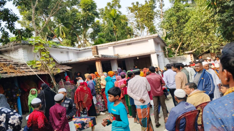 কেশবপুরে মোটরসাইকেল-ভ্যানের সংঘর্ষে দুইজন নিহত