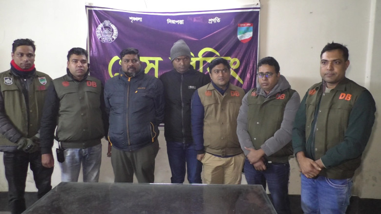 যশোরে আলমগীর হত্যা: জামাই পরশসহ ২ জন গ্রেফতার