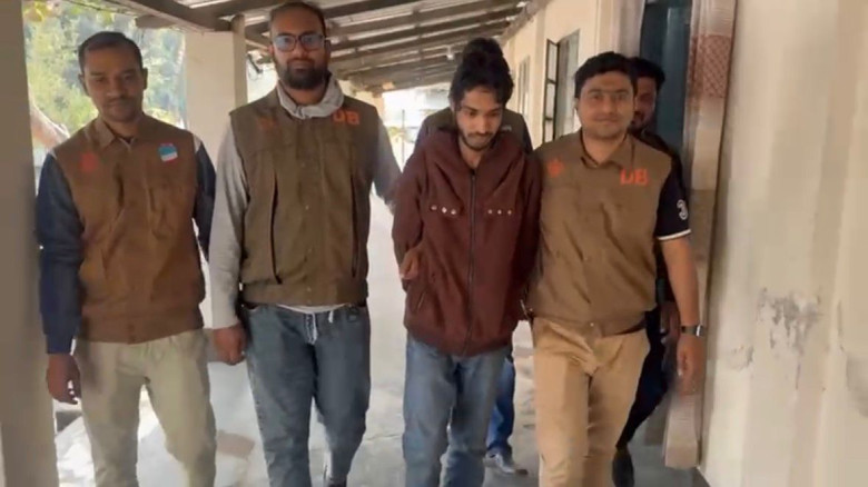 জামাই পরশের পরিকল্পনায় বিএনপি নেতা আলমগীকে হত্যা করা হয়, শুটার ত্রিদিব চক্রবর্তী মিশুক