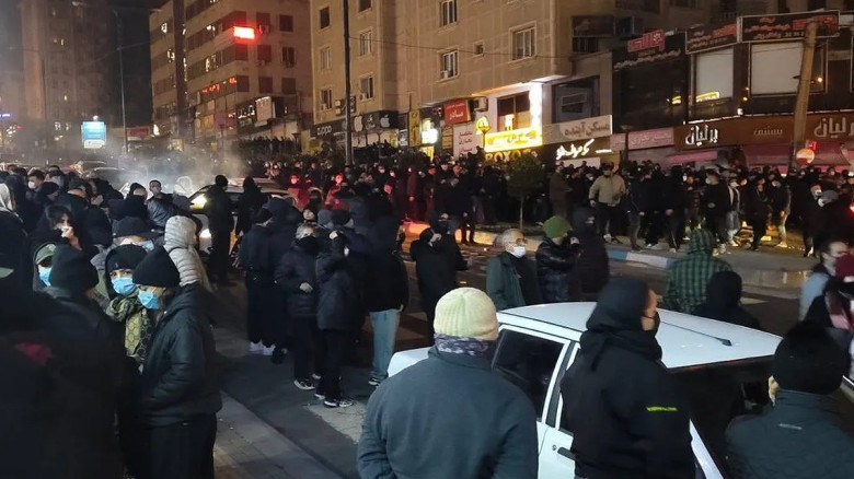 ইরানের রাজধানীতে গুলিতে ২০০ জনের বেশি বিক্ষোভকারী নিহত