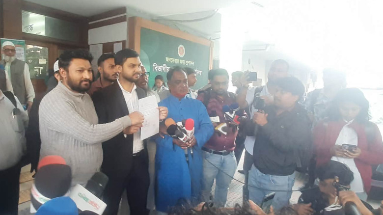 ঢাকা-১১ : নাহিদের পক্ষে প্রতীক সংগ্রহ