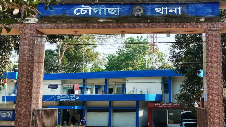 চৌগাছায় বাবার কোদালের হাতলের আঘাতে পুলিশ সদস্যের সাবেক স্বামীর মৃত্যু