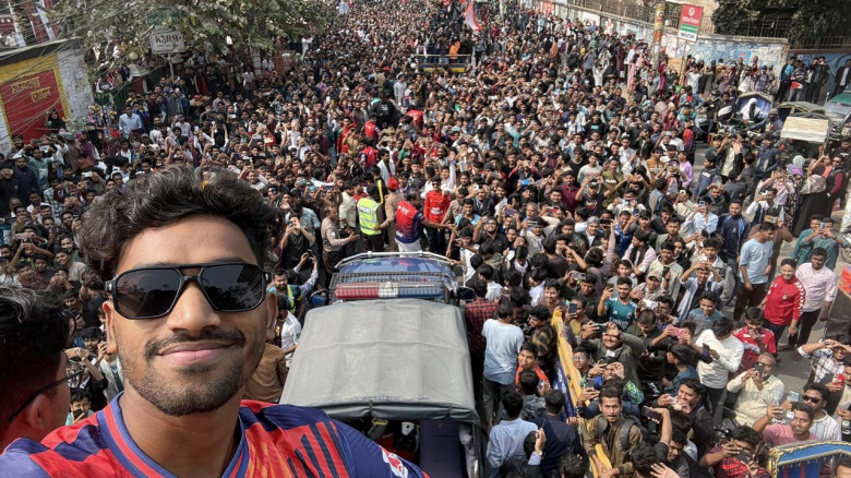 'খারাপ খেললে সমালোচনাও করবেন': শিরোপা জয়ের পর সমর্...