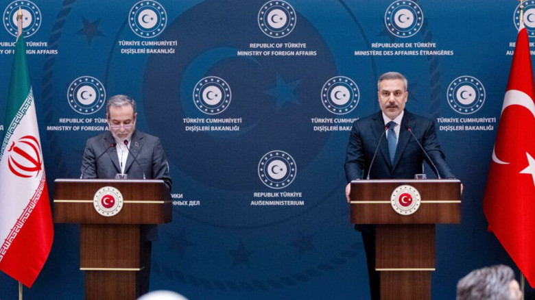 প্রতিরক্ষা ও মিসাইল ইস্যুতে আপস করবে না ইরান: আব্বাস আরাগচি