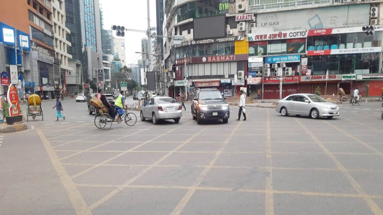 আজ থেকে চারদিন সরকারি ছুটি, দুদিন বন্ধ দোকান-শপিং মল