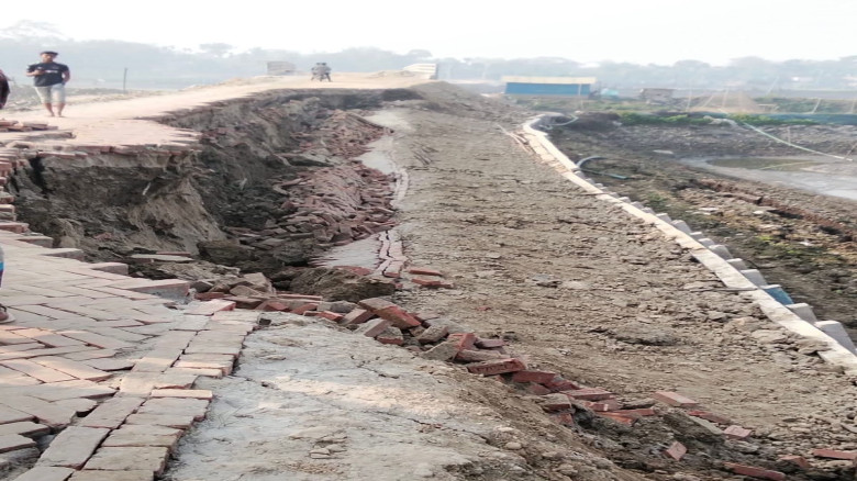 স্কুলছাত্রীর আত্মহত্যা