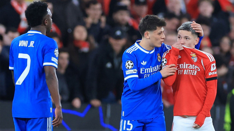 একুশ আমাদের শিখিয়েছে বৈষম্যের বিরুদ্ধে মাথা নত না করার প্রেরণা : অনিন্দ্য ইসলাম অমিত