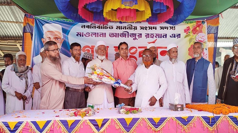 ডাকাতি, অস্ত্রসহ ৮ মামলার আসামি আটক