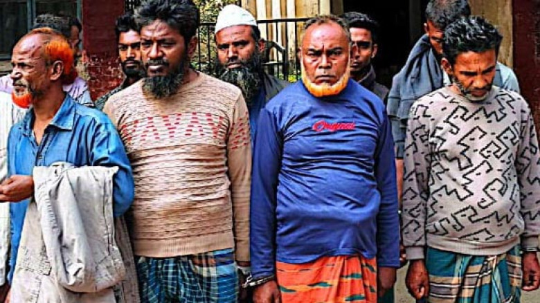 গাঁজাসেবনের অভিযোগে চার মাদকসেবীর জেল-জরিমানা