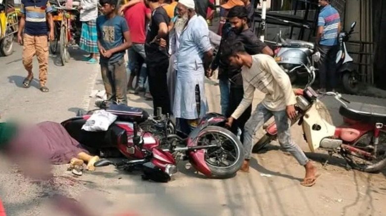 অভয়নগরে বাড়ির সামনে জামায়াত কর্মীকে কুপিয়ে জখম