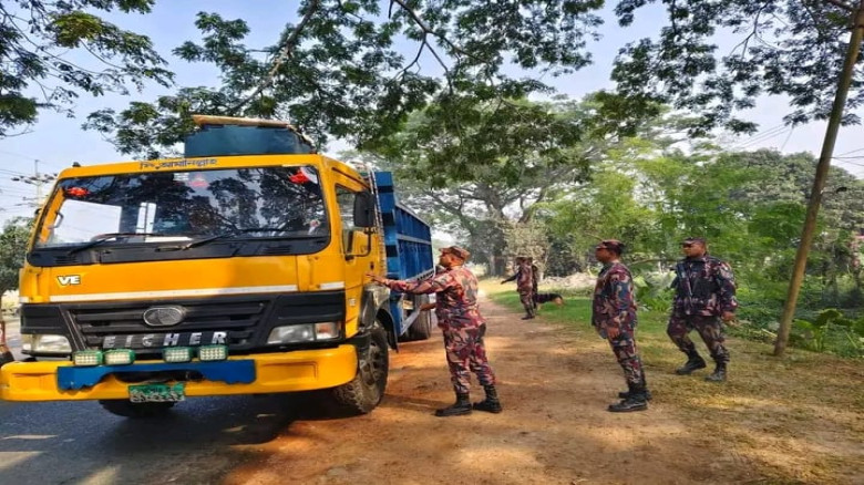 জ্বালানি তেল পাচার ঠেকাতে যশোর সীমান্তে বিজিবির কড়া নজরদারি