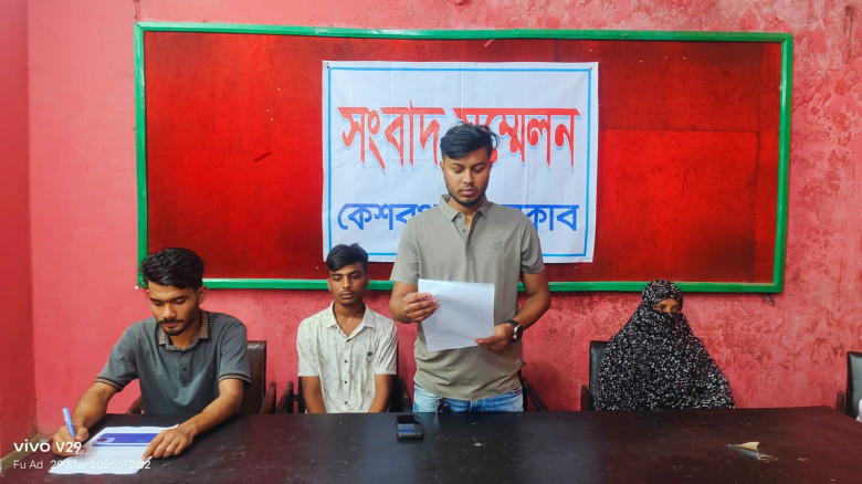 পচা-বাসি খাবার রাখা দায়ে নাজমা হোটেল এন্ড রেস্টুরেন্টকে ১ লাখ টাকা জরিমানা