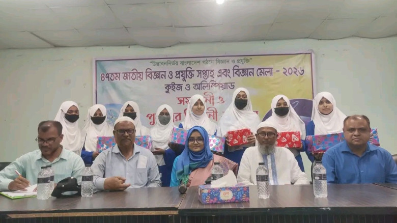 কেশবপুরে আকষ্মিক ঘূর্ণিঝড়ে কৃষকের ধানের ক্ষতি