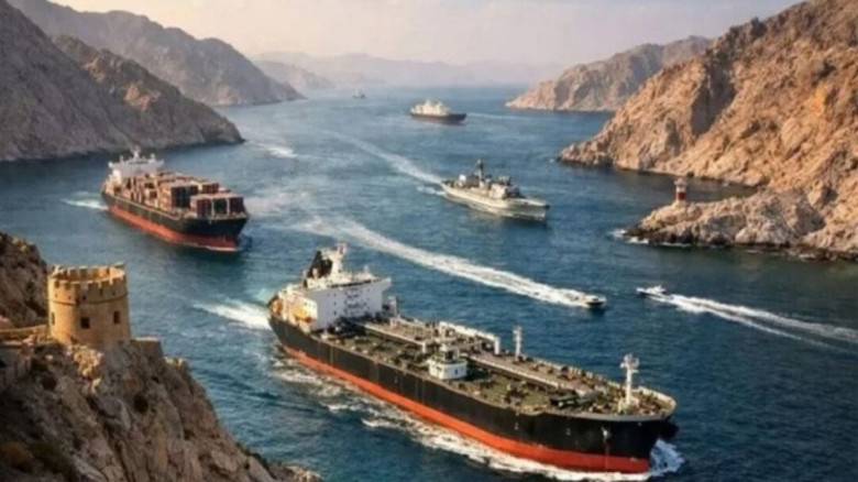 শার্শায় ঐতিহাসিক ‘জিয়ার খাল’ পরিদর্শনে পানিসম্পদ প্রতিমন্ত্রী