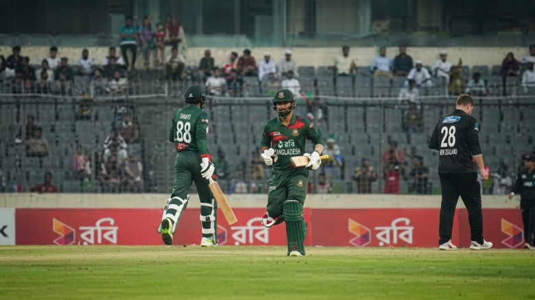 শার্শায় ঐতিহাসিক ‘জিয়ার খাল’ পরিদর্শনে পানিসম্পদ প্রতিমন্ত্রী