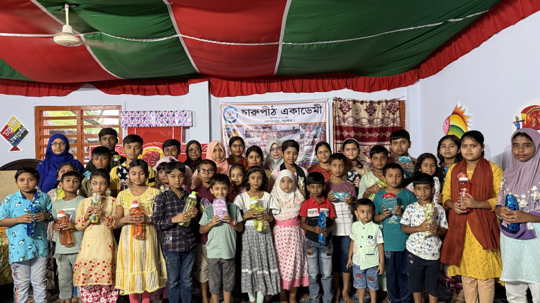 কেশবপুরে চারুপীঠের শিক্ষার্থীদের মাঝে পুরস্কার বিতরণ