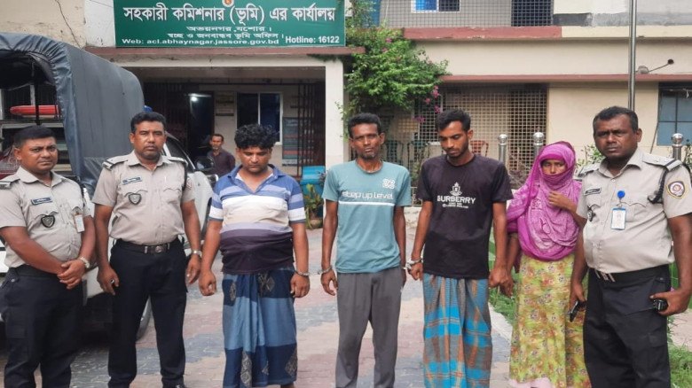 অভয়নগরে পাঁচ মাদকসেবীর জেল-জরিমানা...