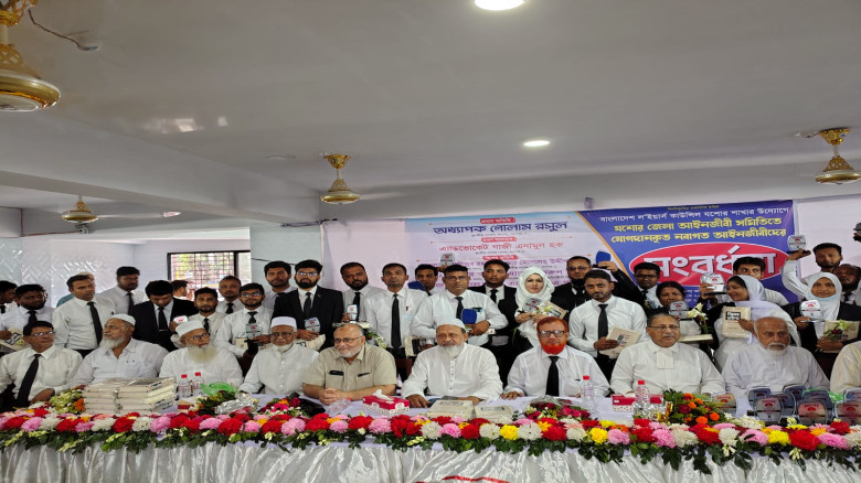 যশোরে নবাগত আইনজীবীদের সংবর্ধনা : সমৃদ্ধ যশোর ও দুর্নীতিমুক্ত দেশ গড়ার আহ্বান