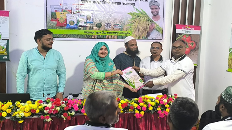 মণিরামপুরে ব্র্যাকের কর্মশালা: আধুনিক কৌশলে হাইব্রিড ধানের ফলন বৃদ্ধির তাগিদ