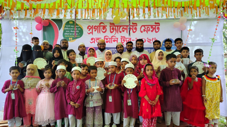 যশোরে ইসলামি আরবি বিশ্ববিদ্যালয়ের দেশব্যাপী বৃক্ষরোপণ কর্মসূচির শুভ উদ্বোধন