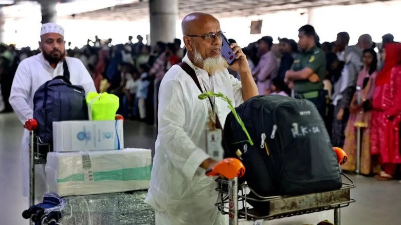হজ শেষে সৌদি আরব থেকে ফিরেছেন ৬৪১৬৩ হাজি...