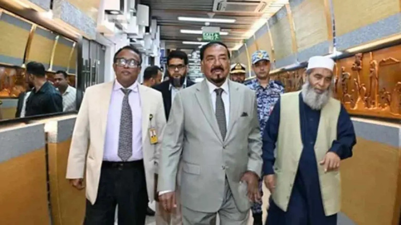 খামেনির জানাজায় অংশ নিতে ঢাকা ছাড়লেন স্পিকার...