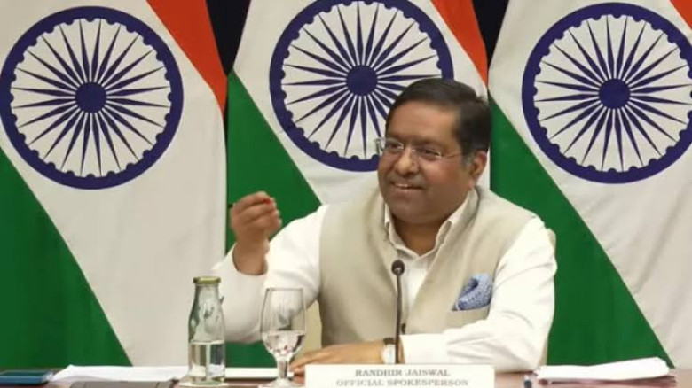 শেখ হাসিনাকে ফেরত পাঠানোর আবেদন খতিয়ে দেখছে নয়াদিল্লি